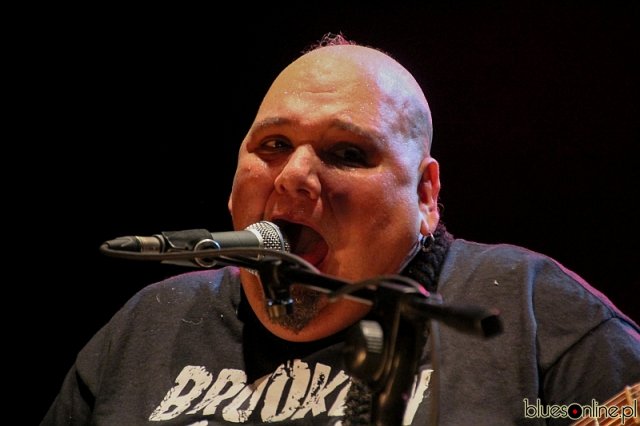 Popa Chubby at Jimiway 2012 (6)